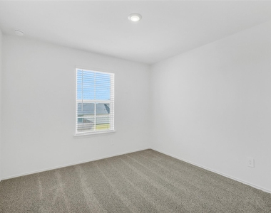 4210 Bromham Farms Drive - Photo Thumbnail 24