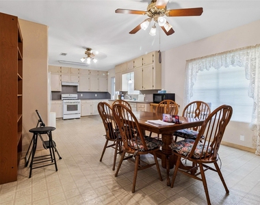 316 N Handley Avenue - Photo Thumbnail 10