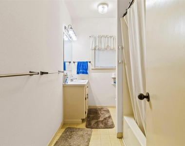 316 N Handley Avenue - Photo Thumbnail 16