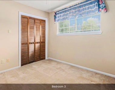 15014 Hollydale Drive - Photo Thumbnail 13