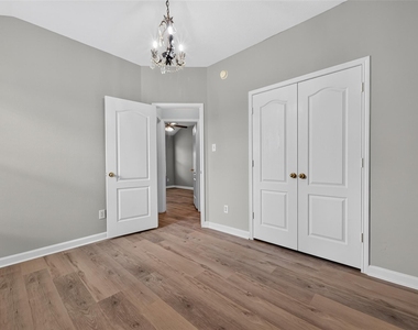 6407 Granite Springs Lane - Photo Thumbnail 22