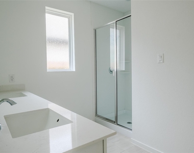 6415 Orchid Beach Drive - Photo Thumbnail 10