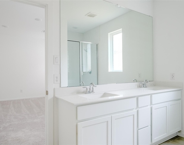 6415 Orchid Beach Drive - Photo Thumbnail 11