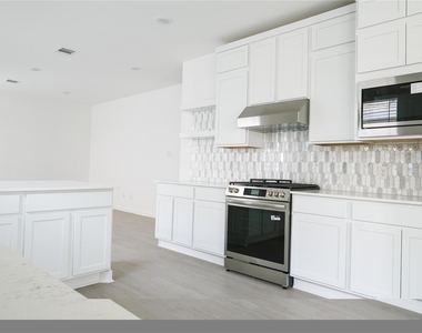 6415 Orchid Beach Drive - Photo Thumbnail 5
