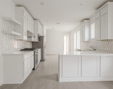 6415 Orchid Beach Drive - Photo Thumbnail 2
