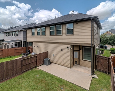 5543 Purple Meadow Lane - Photo Thumbnail 40