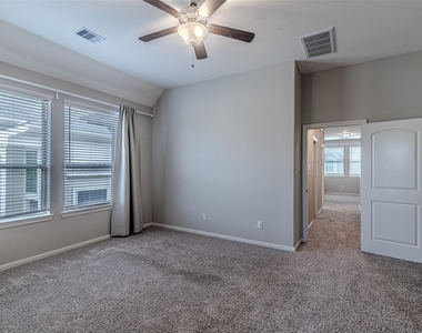 5543 Purple Meadow Lane - Photo Thumbnail 30