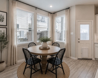 5543 Purple Meadow Lane - Photo Thumbnail 17