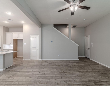 5543 Purple Meadow Lane - Photo Thumbnail 9