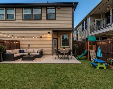 5543 Purple Meadow Lane - Photo Thumbnail 42