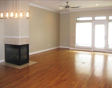 1623 Stuart Street - Photo Thumbnail 5