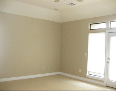 1623 Stuart Street - Photo Thumbnail 13