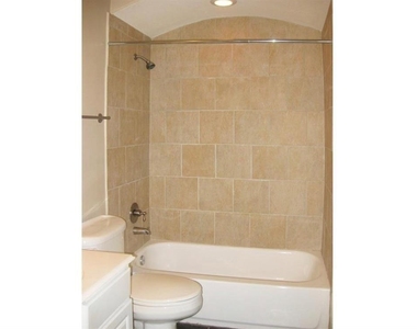 1623 Stuart Street - Photo Thumbnail 20