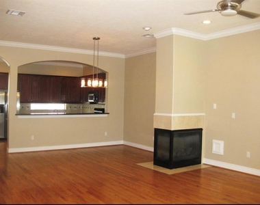 1623 Stuart Street - Photo Thumbnail 8