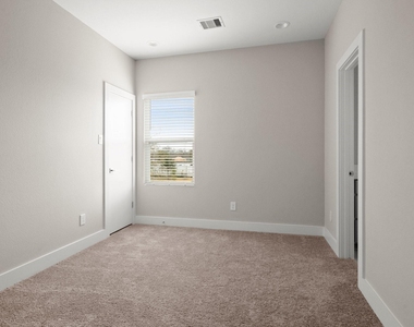 8114 Esther Acres - Photo Thumbnail 12