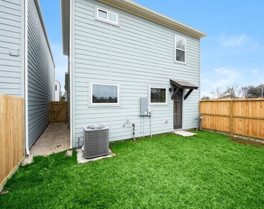 8114 Esther Acres - Photo Thumbnail 21