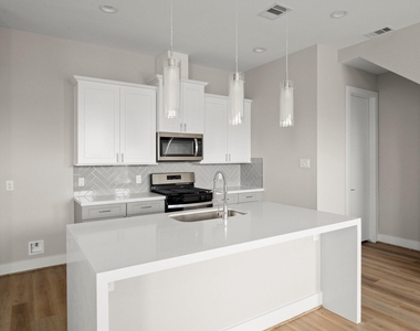 8114 Esther Acres - Photo Thumbnail 7