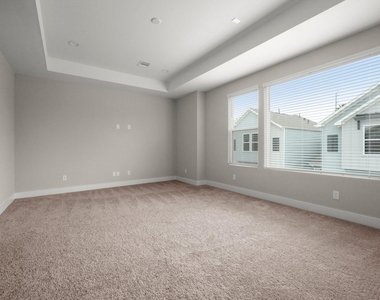 8114 Esther Acres - Photo Thumbnail 16