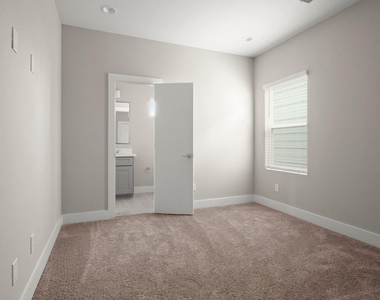 8114 Esther Acres - Photo Thumbnail 14
