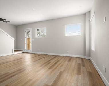 8114 Esther Acres - Photo Thumbnail 3