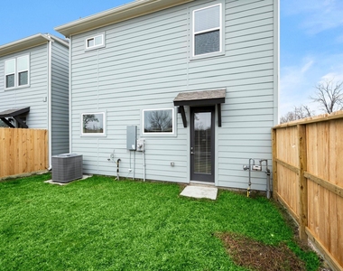 8114 Esther Acres - Photo Thumbnail 22
