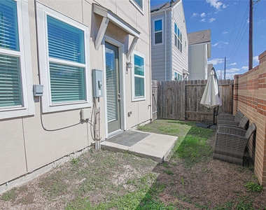 10005 Brickhouse Drive - Photo Thumbnail 28