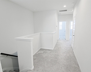 10005 Brickhouse Drive - Photo Thumbnail 16