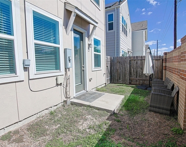 10005 Brickhouse Drive - Photo Thumbnail 27