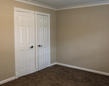 1442 Chamboard Lane - Photo Thumbnail 18