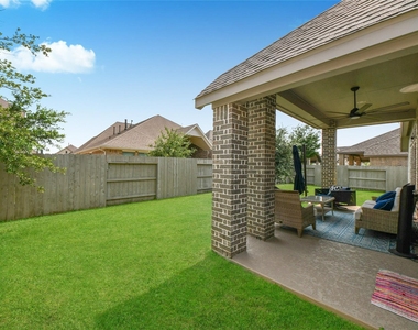2206 Forest Trace Lane - Photo Thumbnail 31