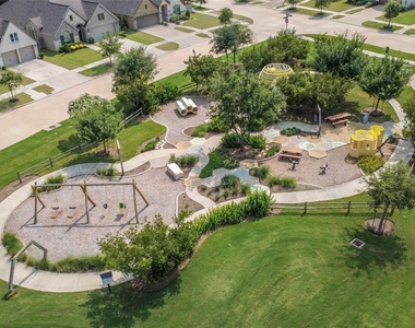 2206 Forest Trace Lane - Photo Thumbnail 34