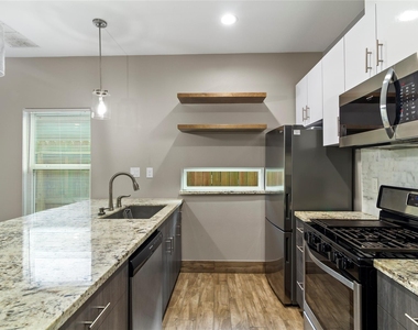 3923 Yale Street - Photo Thumbnail 5