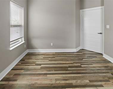 3923 Yale Street - Photo Thumbnail 23