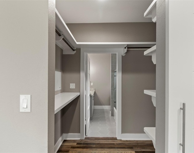 3923 Yale Street - Photo Thumbnail 32