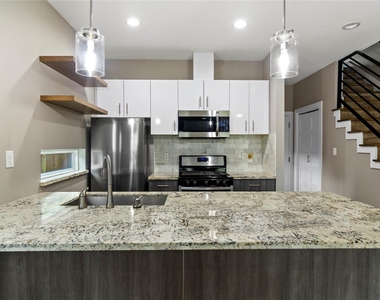 3923 Yale Street - Photo Thumbnail 7