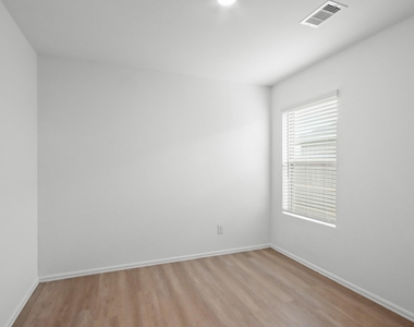 8807 Bar Harbor Drive - Photo Thumbnail 18