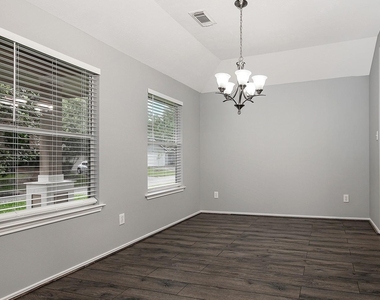 139 S Vesper Bend Circle - Photo Thumbnail 3