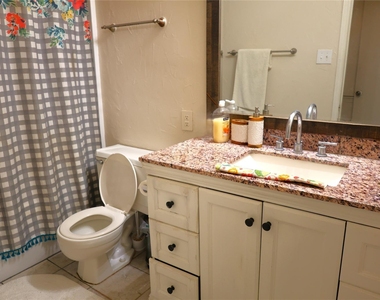 14333 Memorial Drive - Photo Thumbnail 5