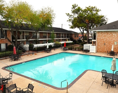 14333 Memorial Drive - Photo Thumbnail 6