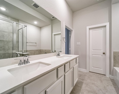 16519 Texas Hill Country Road - Photo Thumbnail 26
