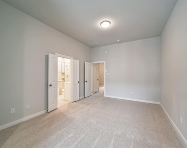 16519 Texas Hill Country Road - Photo Thumbnail 23