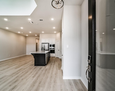 16519 Texas Hill Country Road - Photo Thumbnail 6