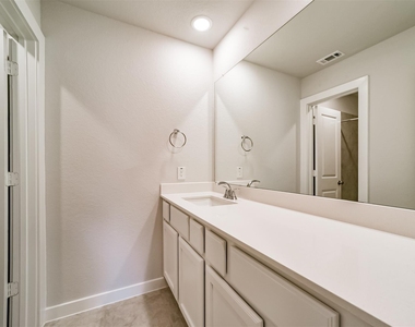 16519 Texas Hill Country Road - Photo Thumbnail 34