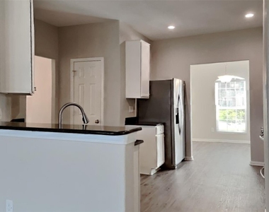 2544 Elm Crossing Trail - Photo Thumbnail 4
