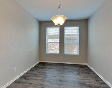 2544 Elm Crossing Trail - Photo Thumbnail 5