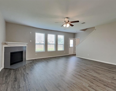 2544 Elm Crossing Trail - Photo Thumbnail 2