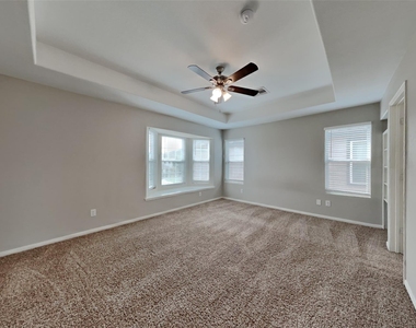 2544 Elm Crossing Trail - Photo Thumbnail 7