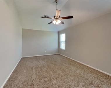 2544 Elm Crossing Trail - Photo Thumbnail 15