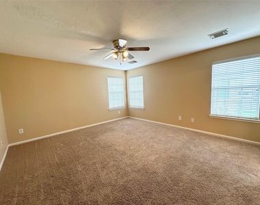9922 Sand Lodge Lane - Photo Thumbnail 17
