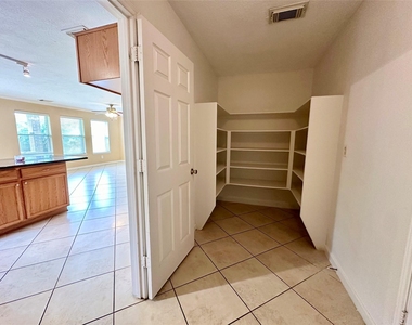 9922 Sand Lodge Lane - Photo Thumbnail 10
